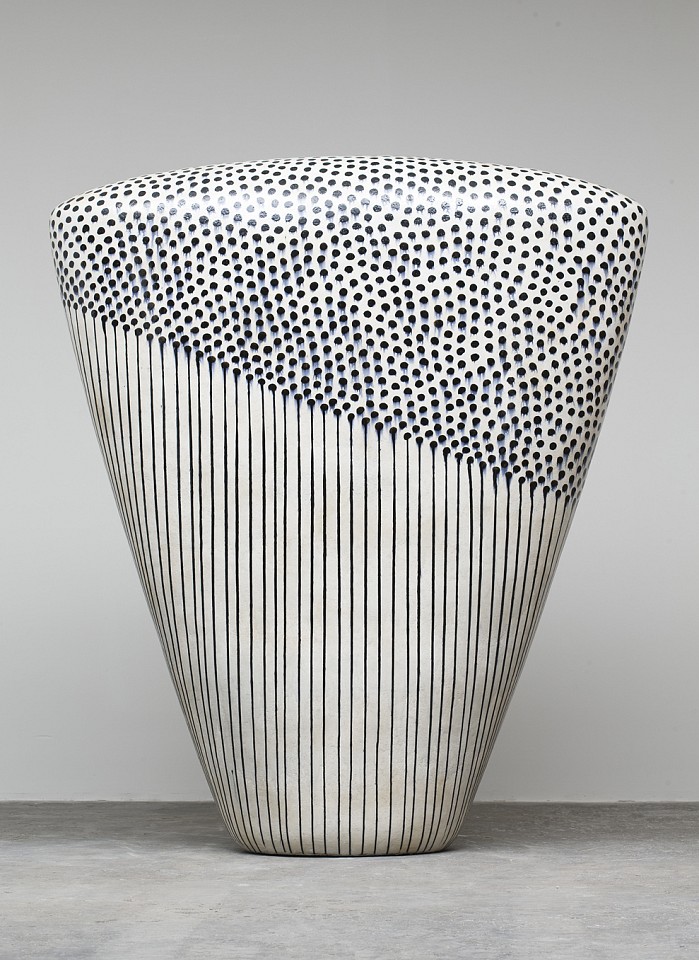 Jun Kaneko, Dango 08-10-07, 2008
Glazed Ceramic, 83 x 65 x 24 inches
KANE0051
$102,000